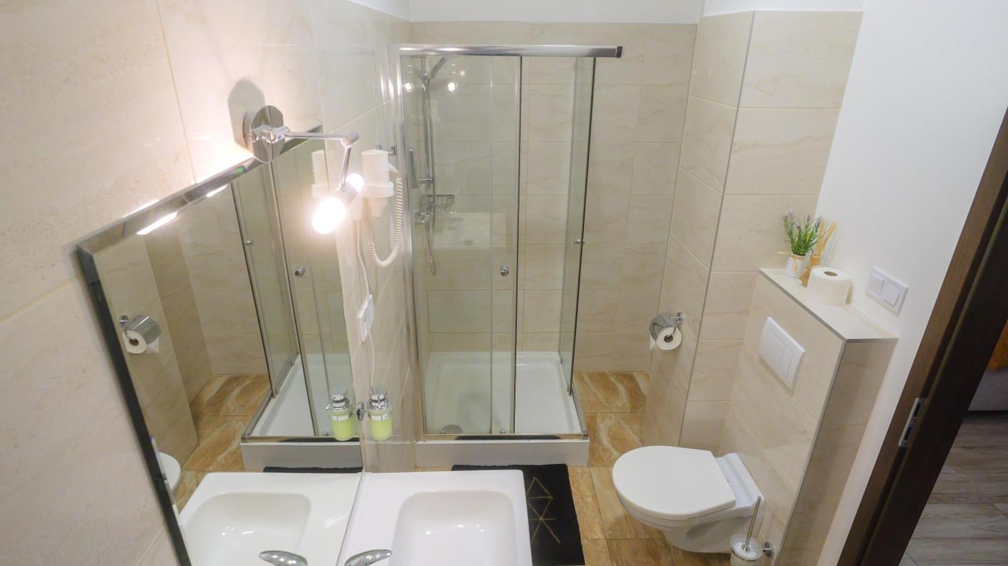 Premium City Centre Bedrooms Prešov المظهر الخارجي الصورة